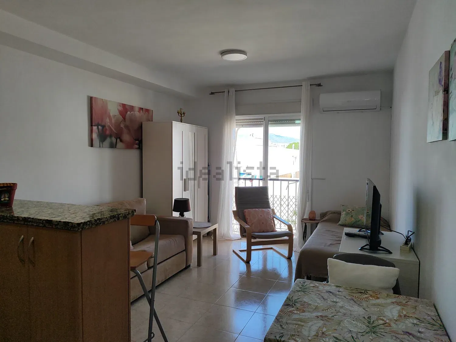 Interior del estudio en San Benito